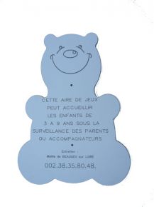 panneau informations aire de jeux ours bleu